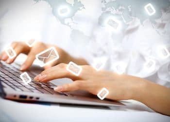 email personalizat pentru business
