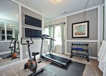 Care este diferenta dintre o banda de alergat pentru acasa si cea de la sala de fitness