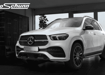 Mașini noi pe stoc: GLC vs GLE – comparator inovații de design interior