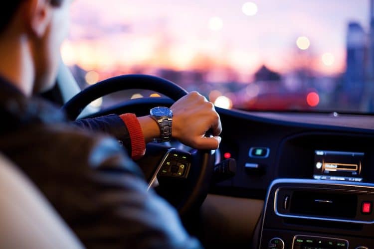 Descoperă unul dintre cele mai accesibile servicii de închirieri auto București și bucură-te de libertate de mișcare!