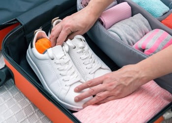 tipuri de încălțăminte pe care să le pui în bagajul de vacanță