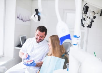 Cum scăpăm de frica de a merge la dentist