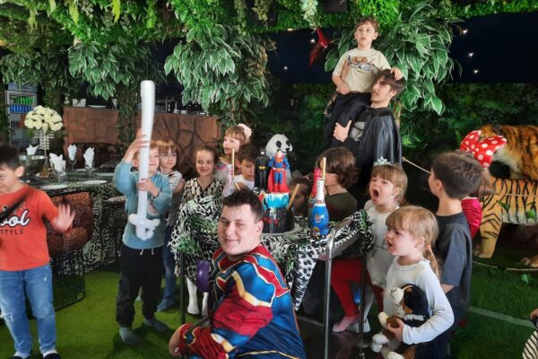 Personaj Disney de închiriat: Cum să aduci magia în evenimentele tale