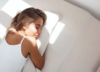 Somn dulce și design perfect: ghidul complet pentru a-ți crea un dormitor de vis