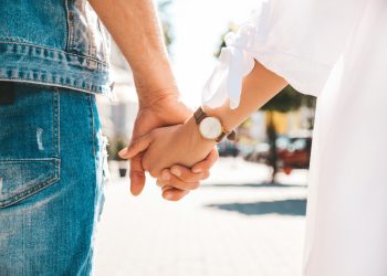 Monogamie vs. Poligamie: Ce alegem?