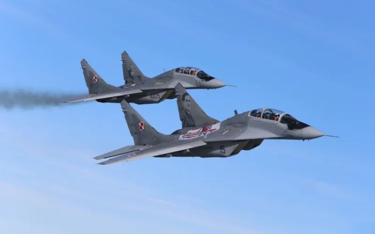 Marele mister al războiului din Ucraina: A trimis România avioane MIG-29 și tancuri pe front?