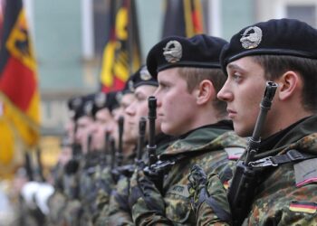 Germania testează reacția adolescenților la ideea războiului. Chestionar național, cu răspuns obligatoriu pentru băieți
