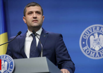 Ministrul Apărării a explicat întârzierea avionului care l-a adus pe preşedinte în ţară: „E de bun simț ca România să aibă o aeronavă pentru Administrația Prezidențială”