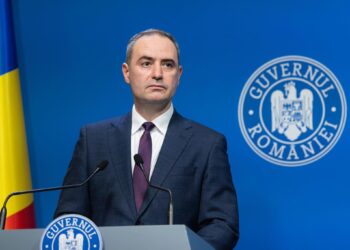 Ministrul Finanțelor avertizează asupra costurilor unei crize politice