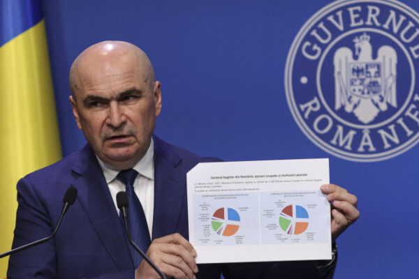 Bolojan, despre datele INS: Economia se însănătoșește. E imoral ca cei care au dat foc acoperișului să critice pe cel care stinge focul