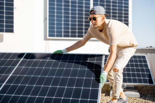 Cum poți crește autoconsumul energiei produse de panourile fotovoltaice