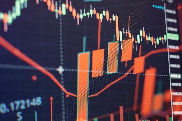 Ce mișcă piețele financiare și cum citești un indice bursier
